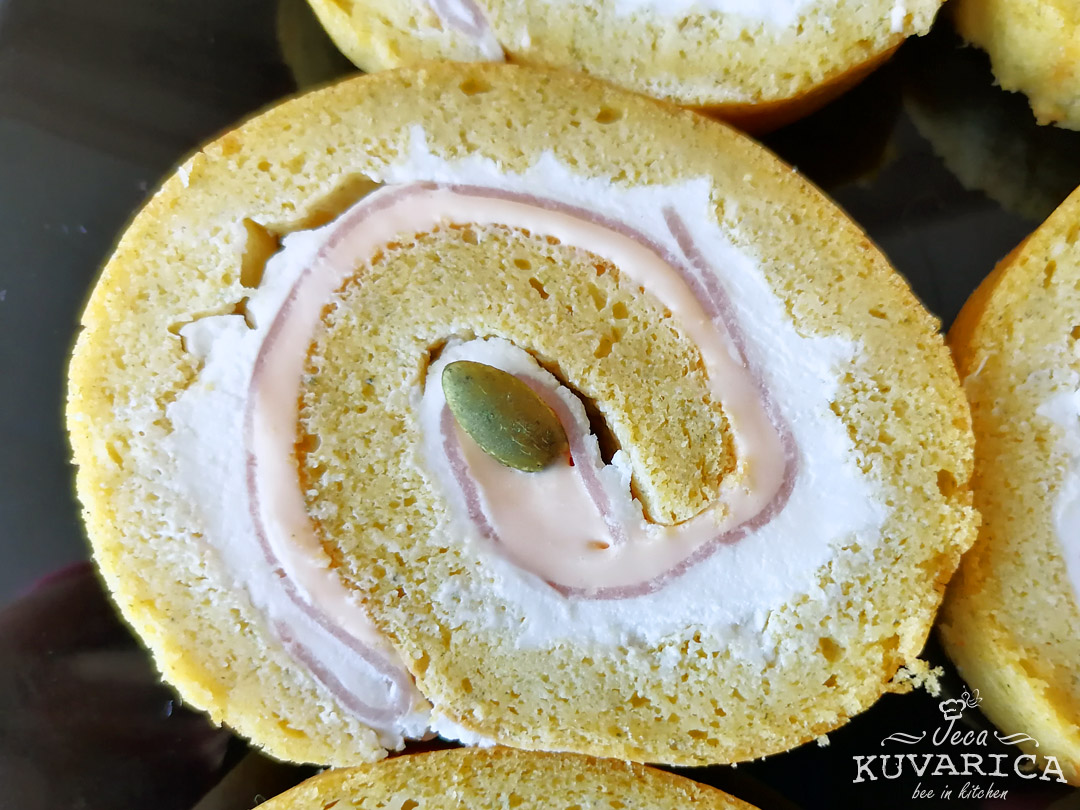 bundevin_slani_rolat_sa_sunkom_i_tost_sirom_003