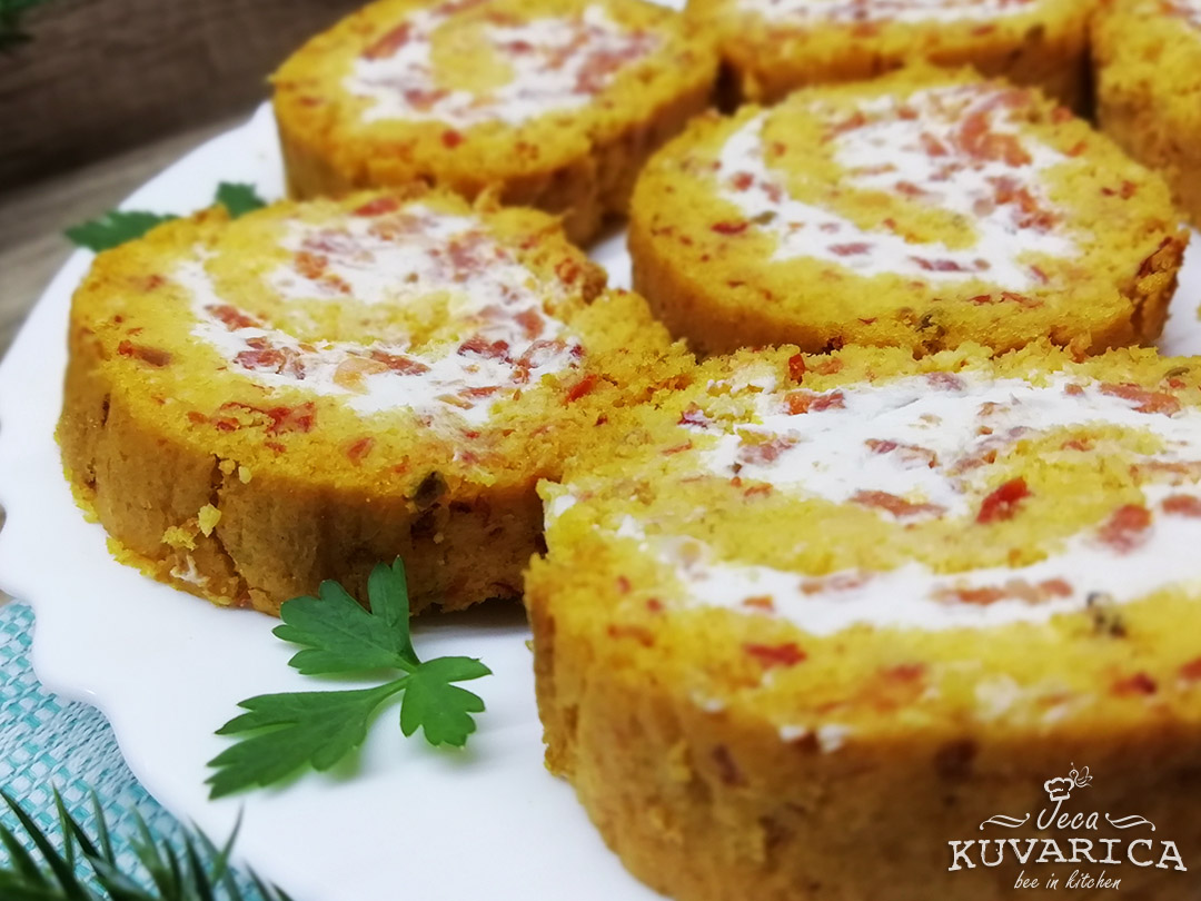 slani_rolat_sa_ajvarom_i_kulenom_003